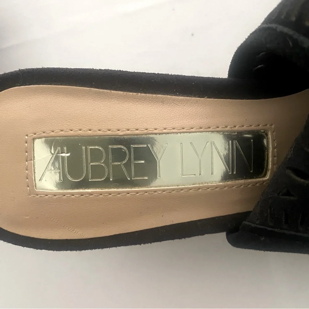 Aubrey Lynn “Veronica”, Slip On Wedge, Open Toe Shoe, Size 7.5M